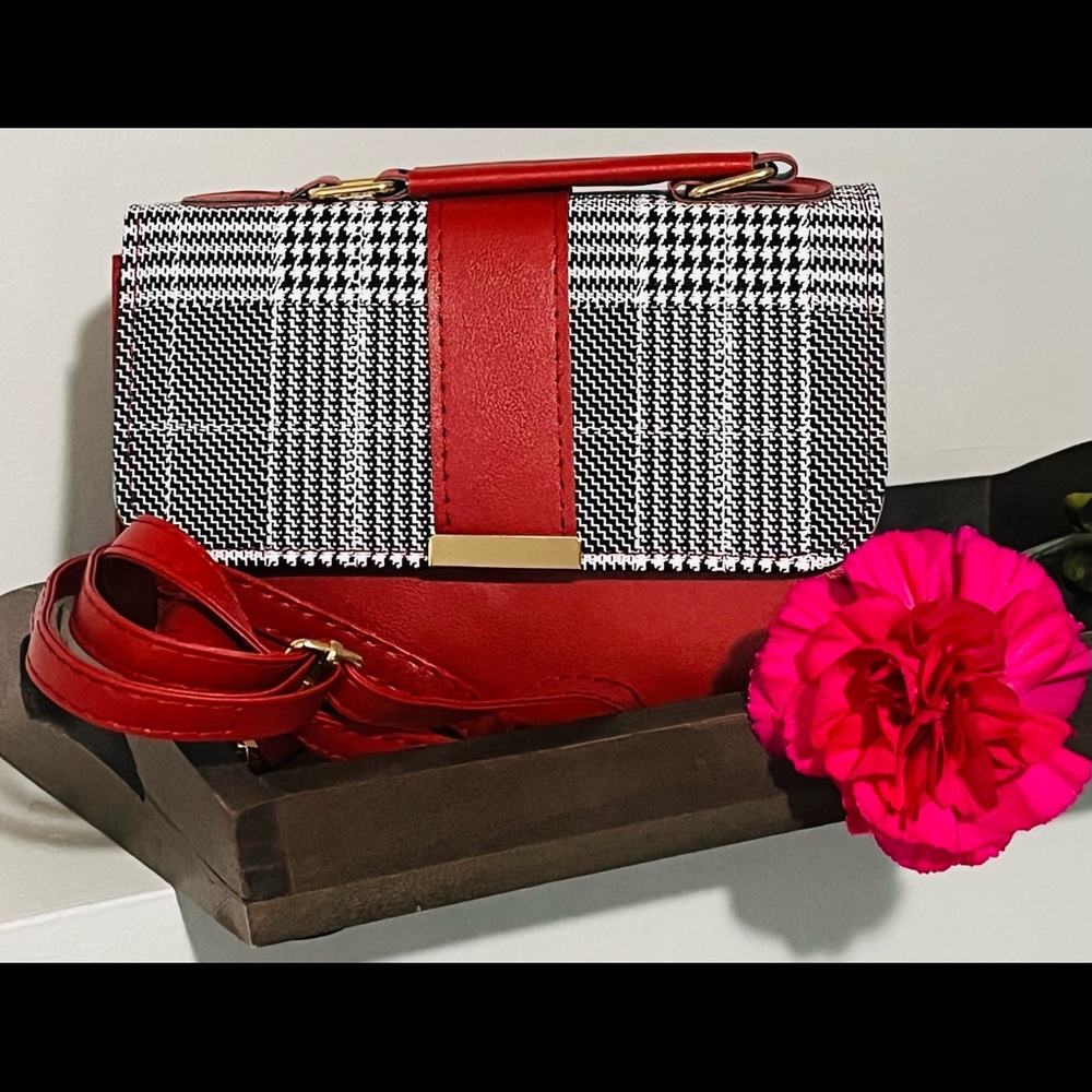Red hand bag